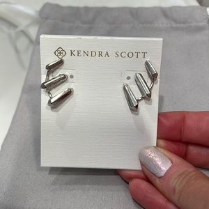 Sliver stud earrings Kendra Scott